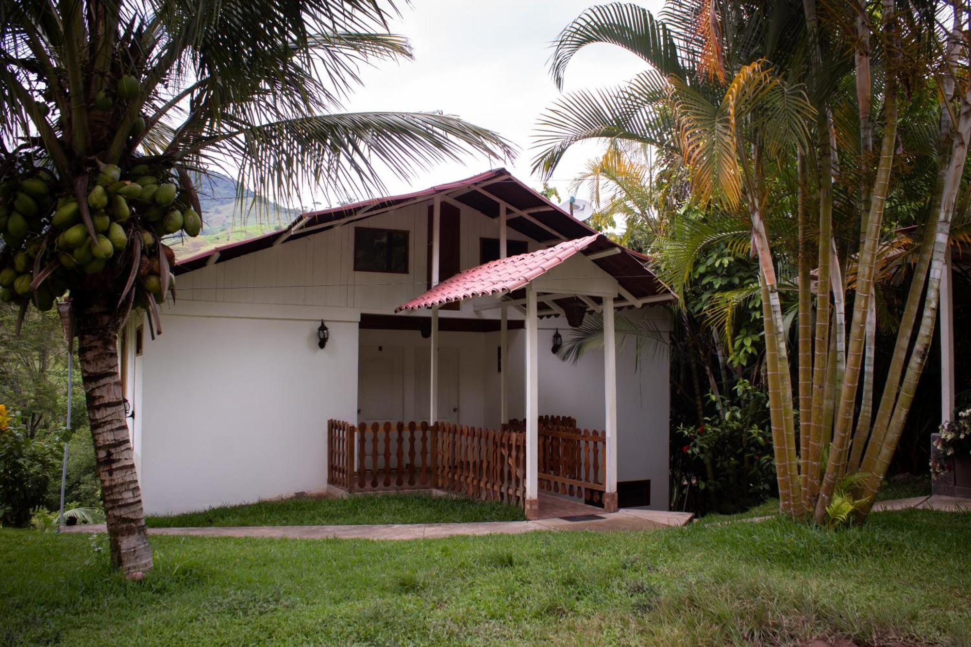 Albergue Turistico Gstir Pozuzo Phòng bức ảnh